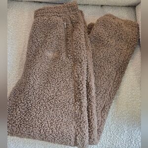 NWT SKIMS Teddy Sherpa Jogger